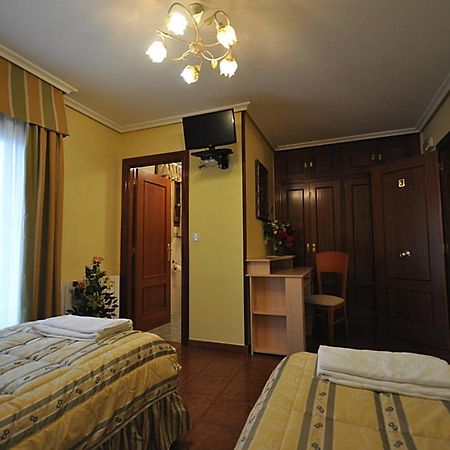 Hotel Rural Anamari Ciguenza  Екстер'єр фото