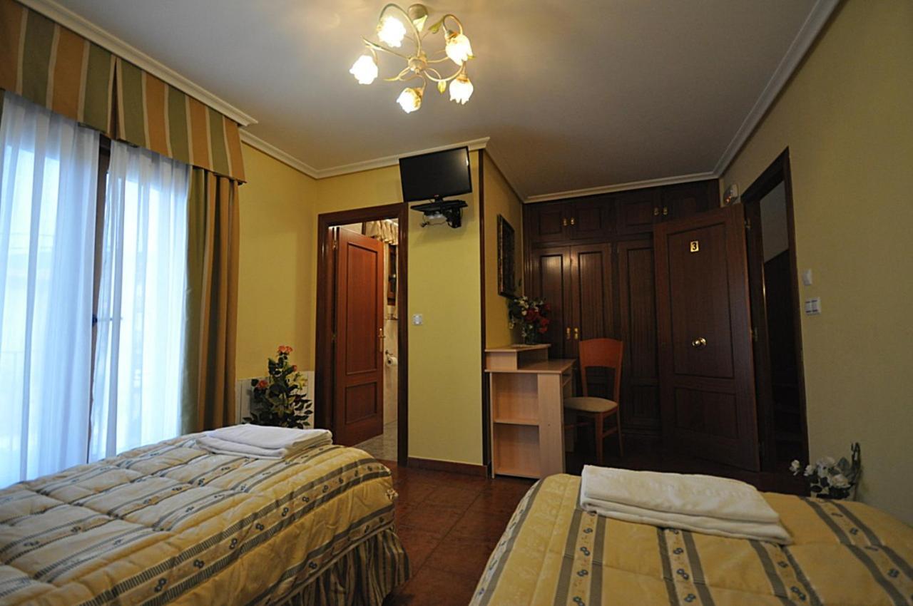 Hotel Rural Anamari Ciguenza  Екстер'єр фото